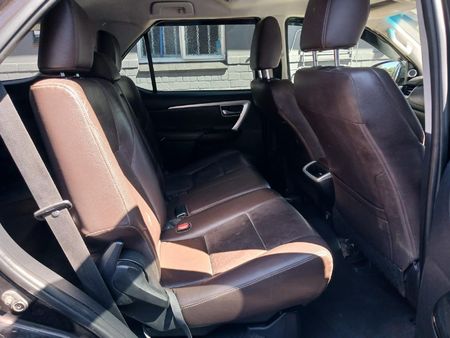 2018-Toyota-Fortuner-28-GD-6-Raised-Body-Auto_10