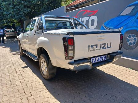 2014-Isuzu-KB-250-D-Teq-LE-Extended-Cab_6