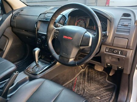 2022-Isuzu-D-Max-250-HO-X-Rider-Auto-Double-Cab_10