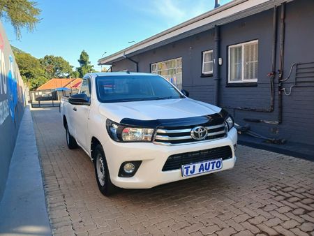 2023-Toyota-Hilux-20-VVTi-S-Single-Cab_2