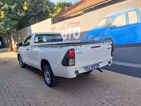 2023-Toyota-Hilux-20-VVTi-S-Single-Cab_5