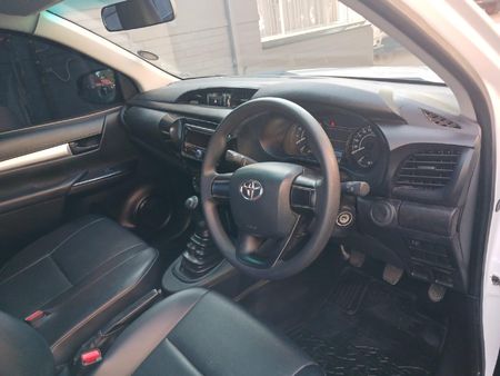 2023-Toyota-Hilux-20-VVTi-S-Single-Cab_7