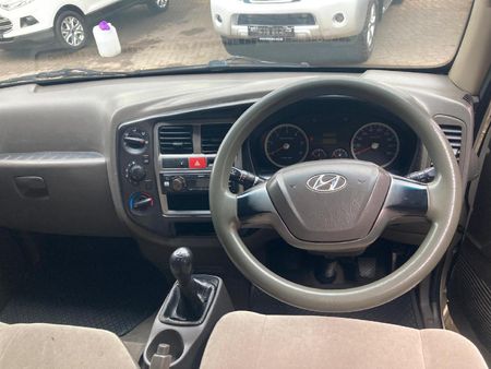2018-Hyundai-H100-Bakkie-26D_11