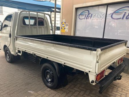 2018-Hyundai-H100-Bakkie-26D_4