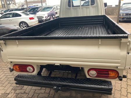 2018-Hyundai-H100-Bakkie-26D_5