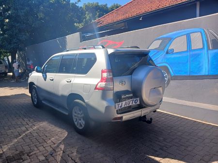 2011-Toyota-Land-Cruiser-Prado-30-TDI-TX-Auto_6