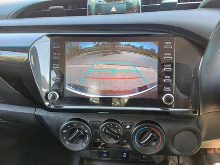 2020-Toyota-Hilux-24-GD-6-Raised-Body-SRX-Auto-Extended-Cab_10