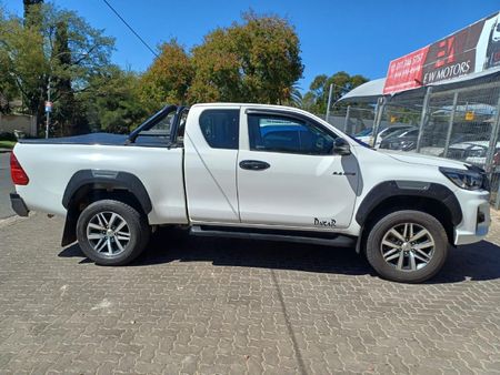 2020-Toyota-Hilux-24-GD-6-Raised-Body-SRX-Auto-Extended-Cab_3