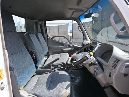 2008-Toyota-Dyna-8-145-5-TON-FC-CC_2