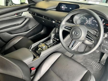 2021-Mazda-3-20-Astina-Auto-5-dr_9
