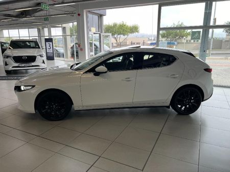 2021-Mazda-3-20-Astina-Auto-5-dr_4