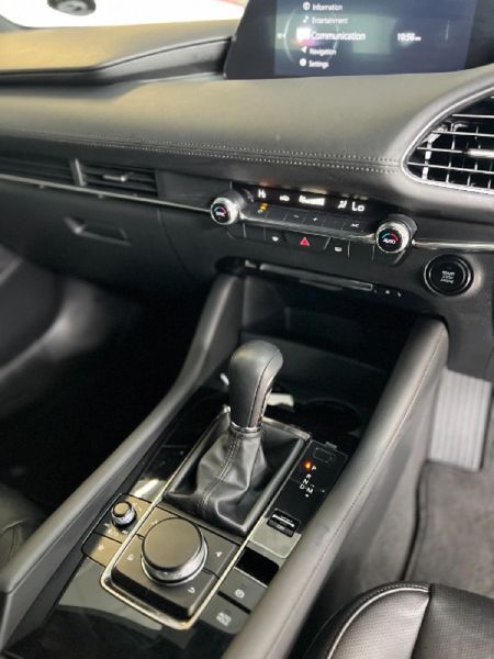 2021-Mazda-3-20-Astina-Auto-5-dr_7
