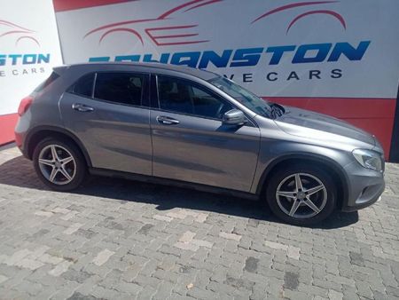 2015-Mercedes-Benz-GLA-200-Auto_2