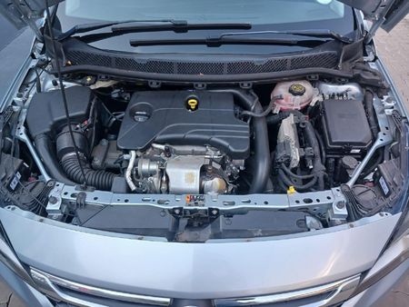 2017-Opel-Astra-16T-Sport-5-dr_12