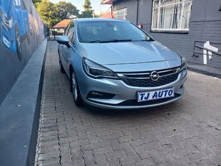 2017-Opel-Astra-16T-Sport-5-dr_3