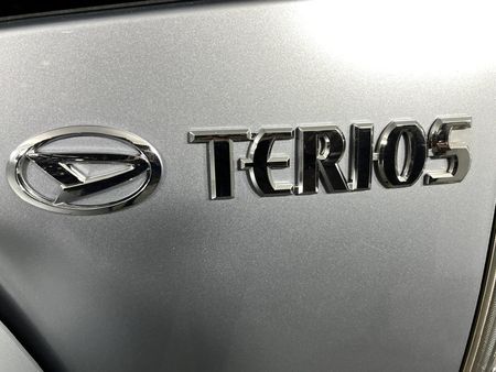 2010-Daihatsu-Terios-4x4_11