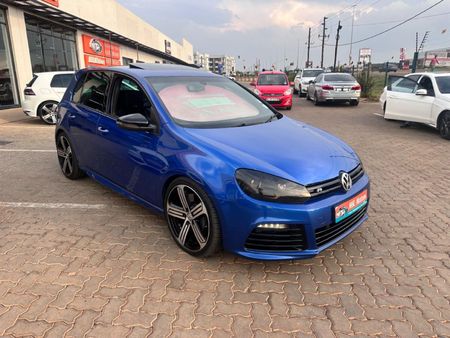 2013-Volkswagen-Golf-VI-20-TSI-R-Auto_2