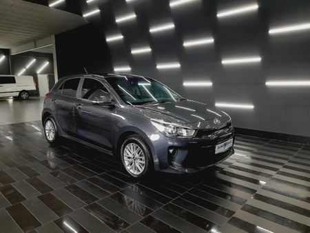 2020-Kia-Rio-14-EX-5-dr_10