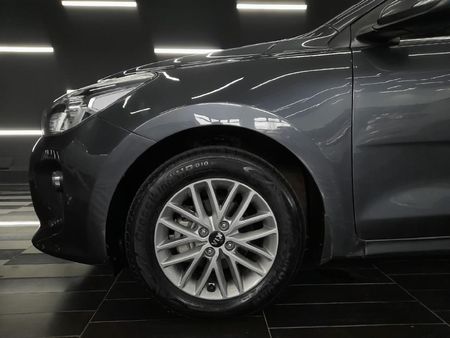 2020-Kia-Rio-14-EX-5-dr_16