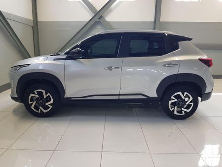 2025-Nissan-Magnite-10T-Acenta_10