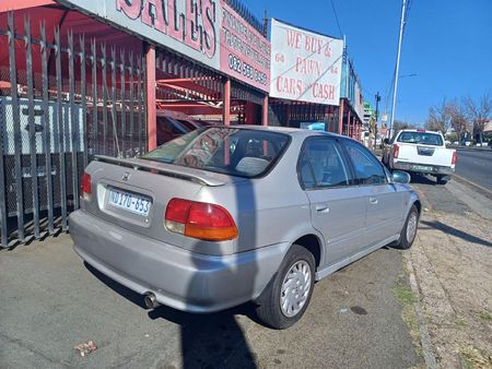 2000-Honda-Ballade-160i-Luxline-Auto_4