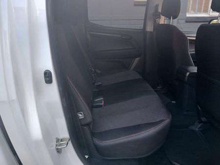 2022-Isuzu-D-Max-250-HO-Hi-Rider-4x4-Double-Cab_9