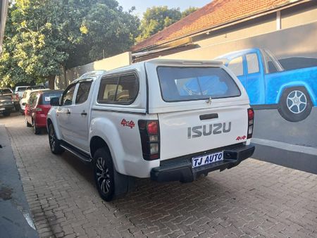 2022-Isuzu-D-Max-250-HO-Hi-Rider-4x4-Double-Cab_3