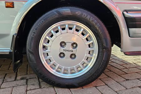 1991-Toyota-Cressida-GLi-6_16