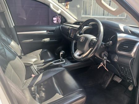 2017-Toyota-Hilux-28-GD-6-Raised-Body-Raider-Double-Cab-Auto_10