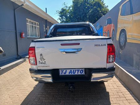 2017-Toyota-Hilux-28-GD-6-Raised-Body-Raider-Double-Cab-Auto_4