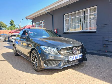 2016-Mercedes-Benz-C-Class-C-180-AMG-Line-Auto_3