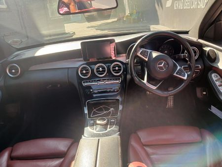 2016-Mercedes-Benz-C-Class-C-180-AMG-Line-Auto_8
