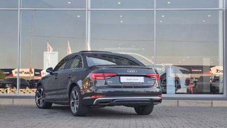 2019-Audi-A4-20-TDI-Sport-Auto-40-TDI_1