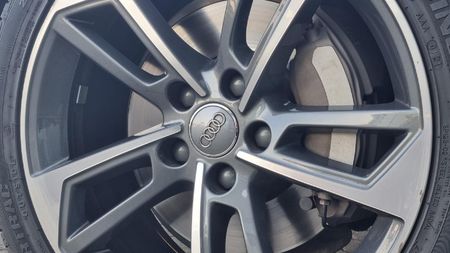2019-Audi-A4-20-TDI-Sport-Auto-40-TDI_5