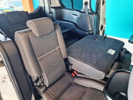 2015-Ford-Tourneo-Connect-Grand-16-Titanium-Auto-LWB_10