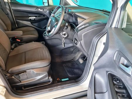 2015-Ford-Tourneo-Connect-Grand-16-Titanium-Auto-LWB_13