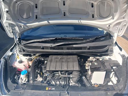 2023-Hyundai-Grand-i10-10-Motion_11
