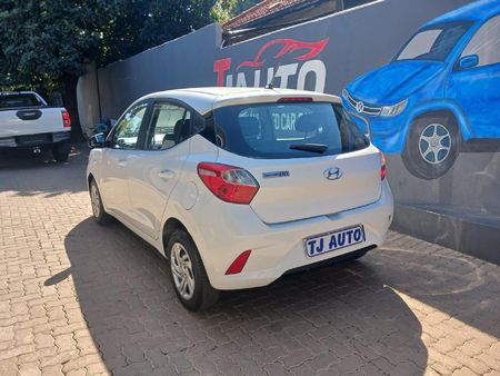 2023-Hyundai-Grand-i10-10-Motion_5