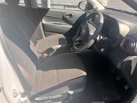 2023-Hyundai-Grand-i10-10-Motion_8