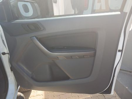 2013-Ford-Ranger-32-TDCi-XLS-4x4-SuperCab_9