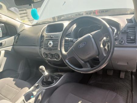 2013-Ford-Ranger-32-TDCi-XLS-4x4-SuperCab_6