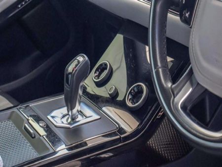 2020-Land-Rover-Range-Rover-Evoque-20-D-First-Edition-132kW-D180_11