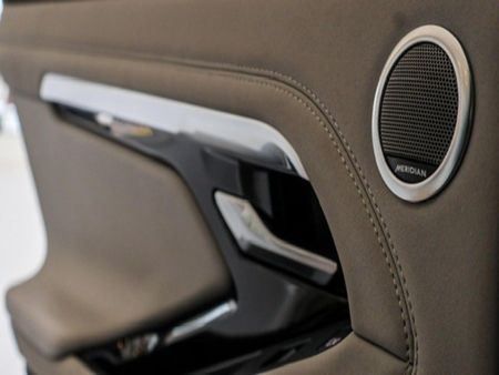 2020-Land-Rover-Range-Rover-Evoque-20-D-First-Edition-132kW-D180_17