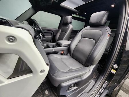 2023-Land-Rover-Defender-90-D300-SE-X-Dynamic-221kW_10