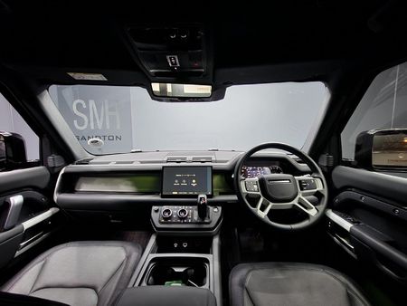 2023-Land-Rover-Defender-90-D300-SE-X-Dynamic-221kW_11