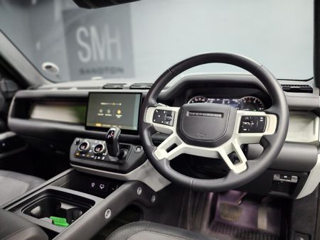 2023-Land-Rover-Defender-90-D300-SE-X-Dynamic-221kW_13
