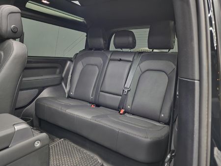 2023-Land-Rover-Defender-90-D300-SE-X-Dynamic-221kW_15