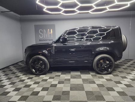 2023-Land-Rover-Defender-90-D300-SE-X-Dynamic-221kW_3