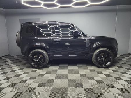 2023-Land-Rover-Defender-90-D300-SE-X-Dynamic-221kW_5