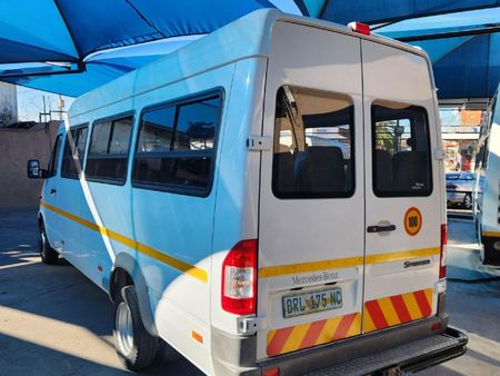 2004-Mercedes-Benz-Sprinter-416-Cdi-Pv-Hr-Pv-Pv_3